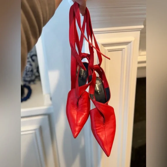 Chic Red Women's Shoes - Picture 7 of 17